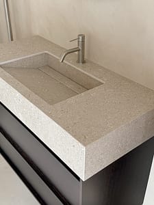 Simplicity måttanpassade badrumsvaskar